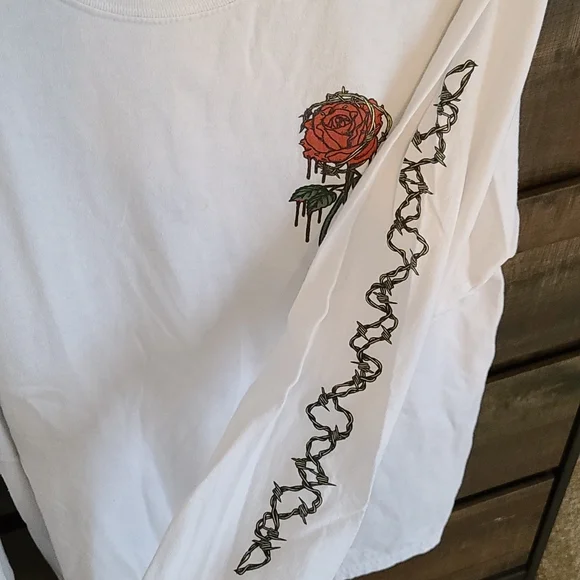 Long sleeve tee - Picture 5 of 10